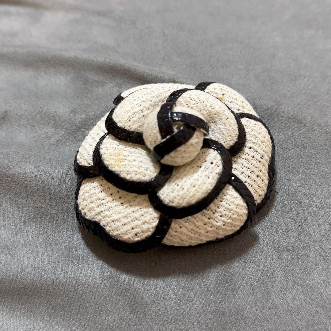 シャネル　CHANEL 　カメリア コサージュ　ブローチ