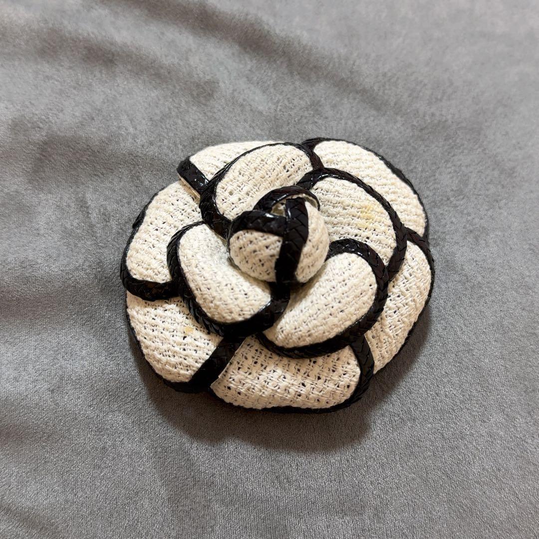 シャネル　CHANEL 　カメリア コサージュ　ブローチ