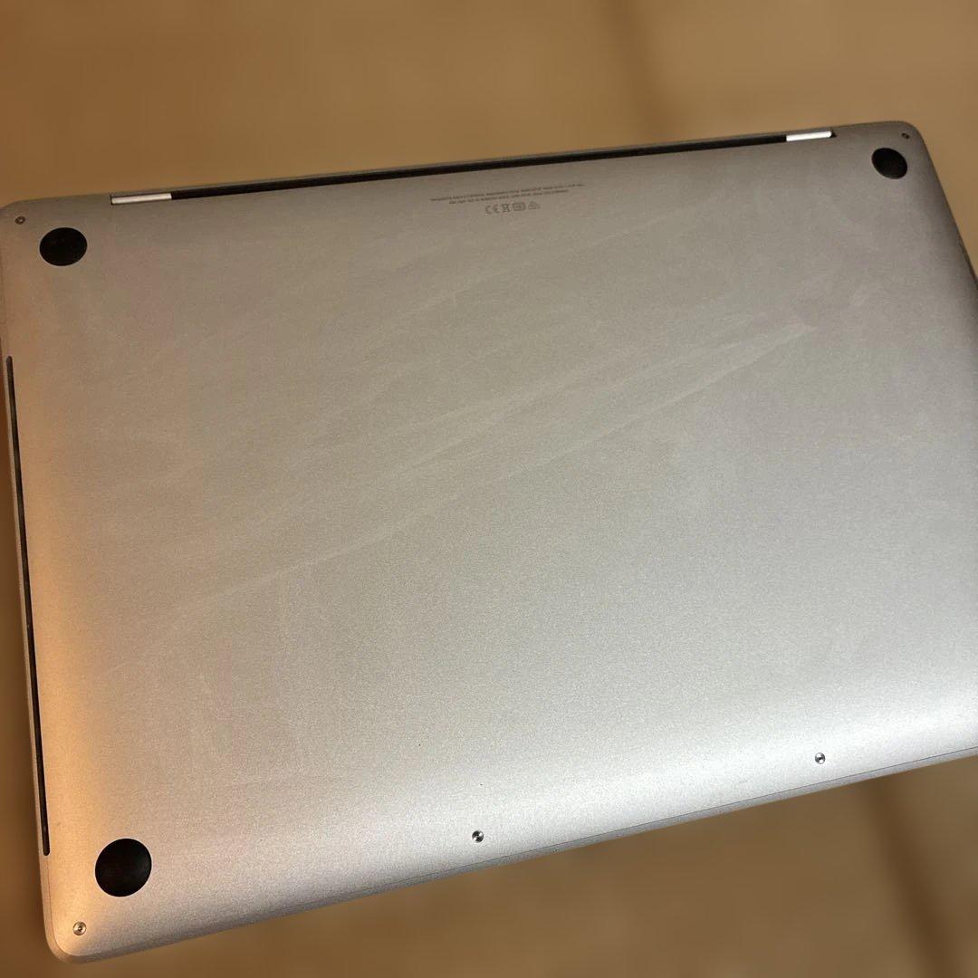 MacBook本体 MacBook Pro 16 late 2019 i7/16GB/1TB