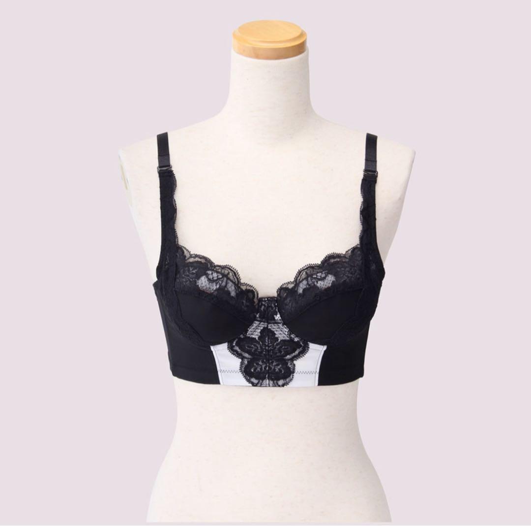 定価2.8万　LALAGRANT 補正下着　光電子　ブラジャー　育乳