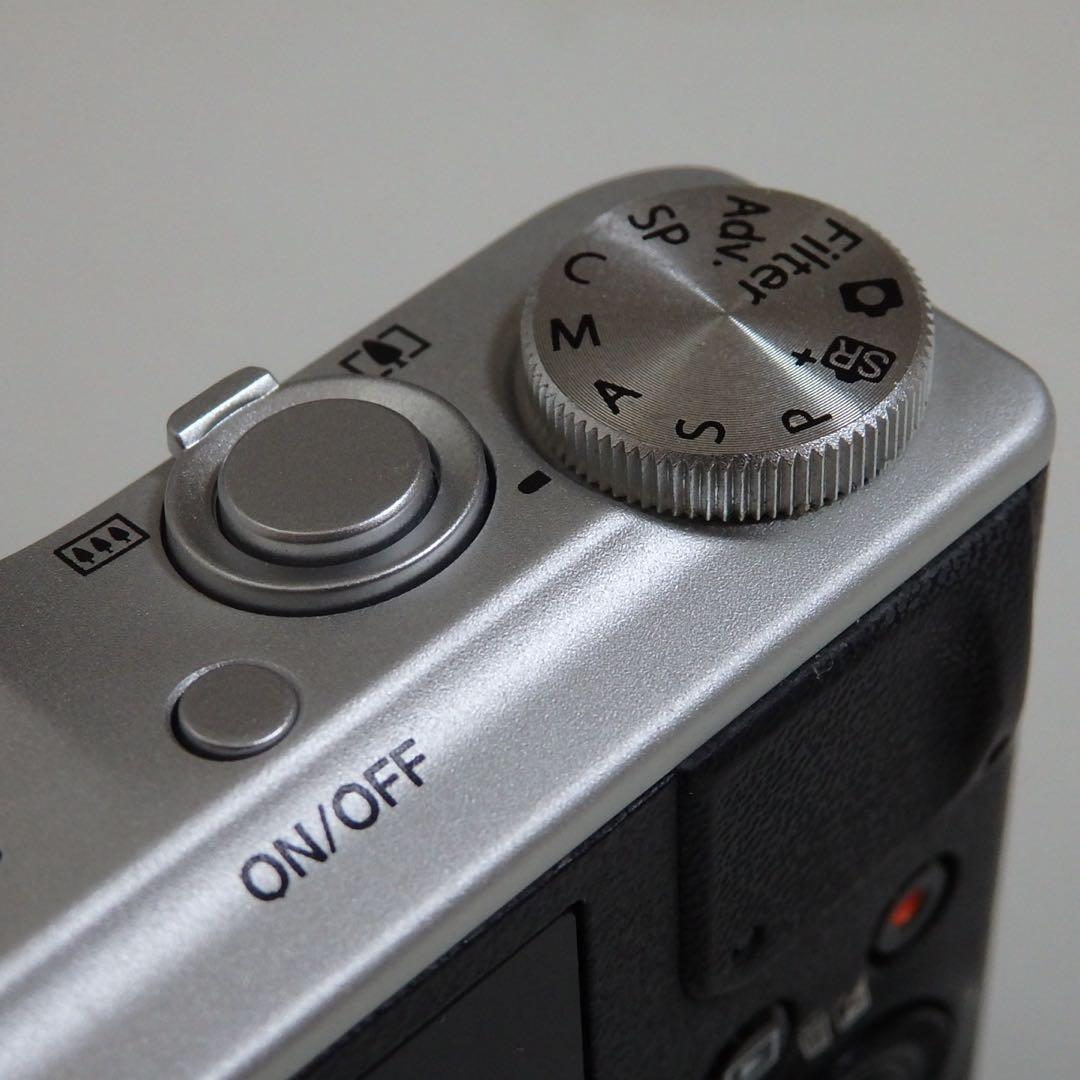 フジフイルム XQ2 シルバー FUJIFILM 動作確認済み