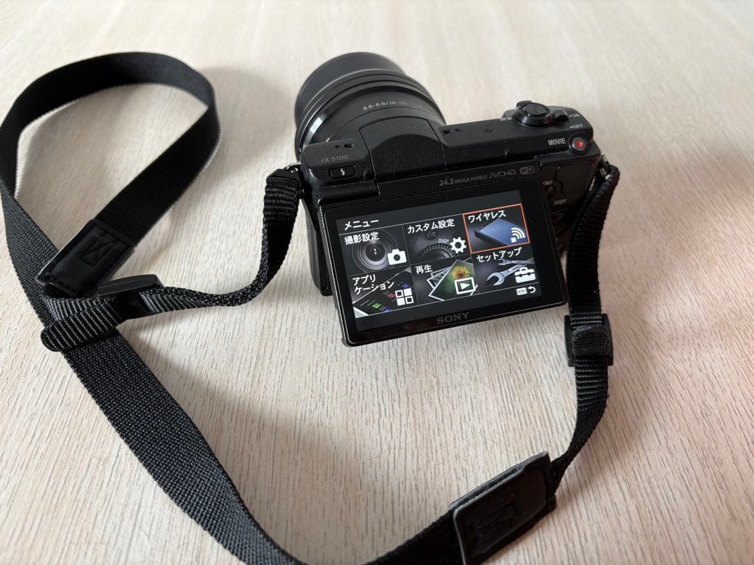 SONY α5100 ミラーレス一眼カメラ SEL18200LE レンズ付き