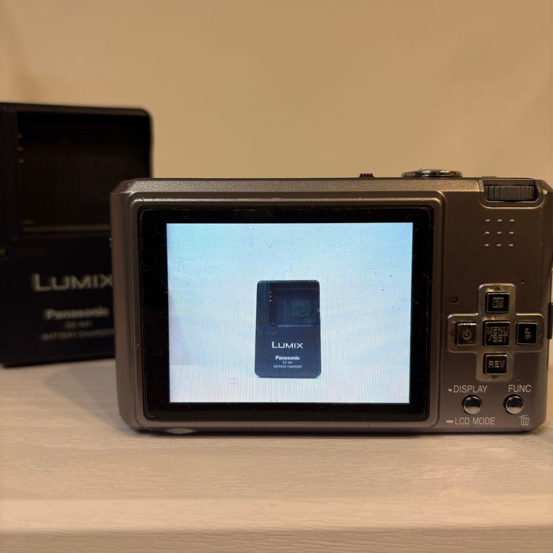 Panasonic Lumix DMC-FX100 動作確認済み デジカメ