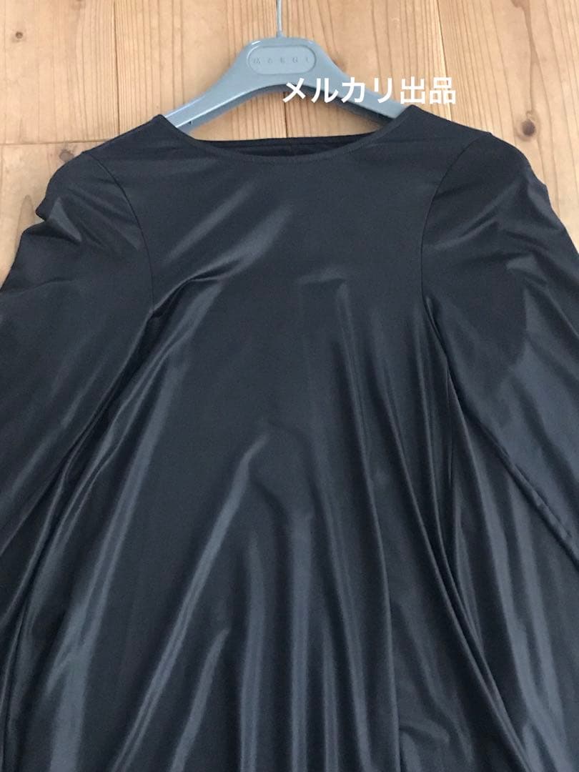 新品タグ付未使用❗️MM6フェイクレザー ワンピースマルジェラ黒 XS