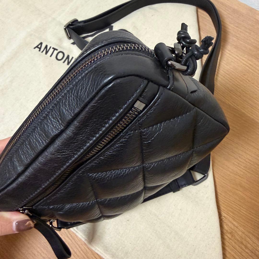 【新品タグ付】ANTONIO CRISTIANO 牛革 ショルダー保存袋付