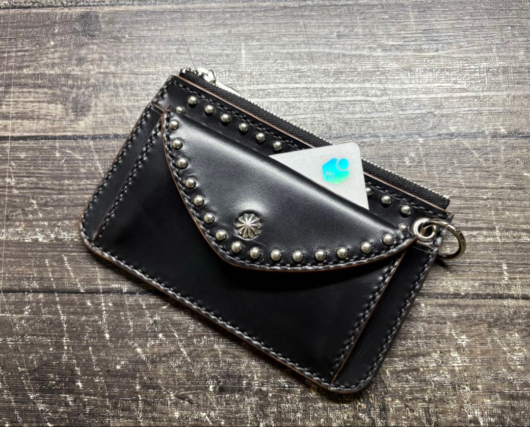 クロムエクセルレザー　スタッズ&アポロコンチョ　ユーティリティウォレット