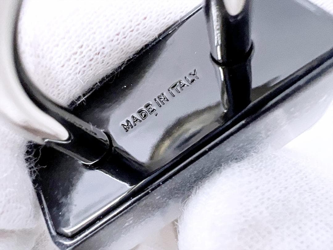 未使用　GIVENCHY　ジバンシィ　4G　パドロック　チャーム　キーホルダー