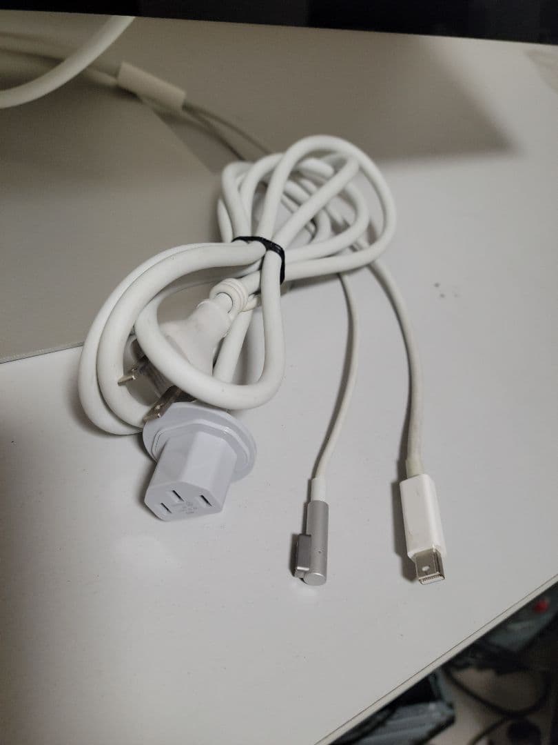 美品 Apple ThunderboltDisplay 27インチA1407