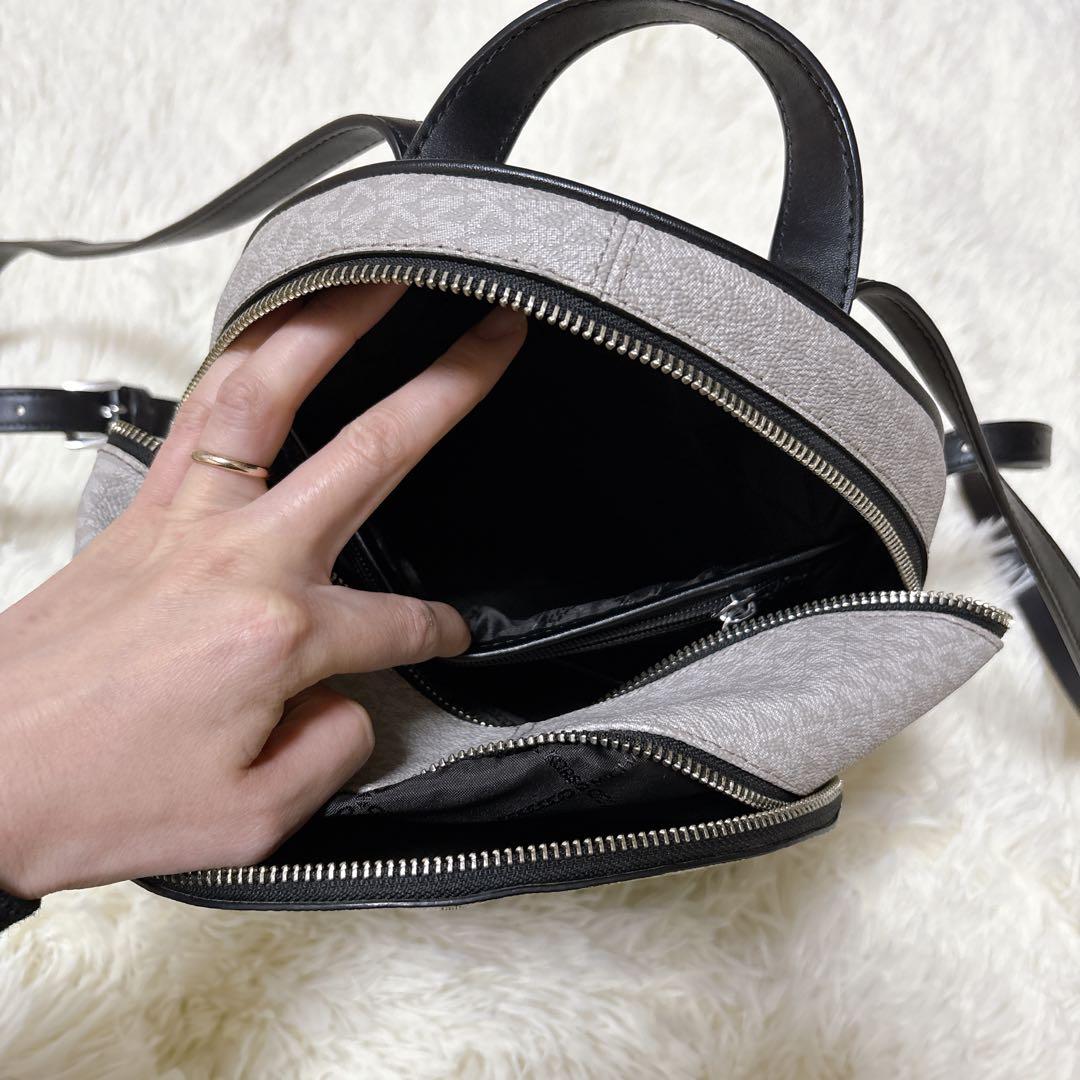 【極美品】MICHAEL KORS マイケルコース リュック RHEA ZIP