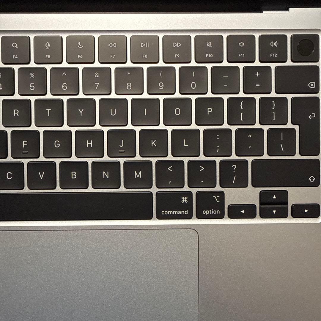 【koma777】MacBook Air M4 256GB 英字配列