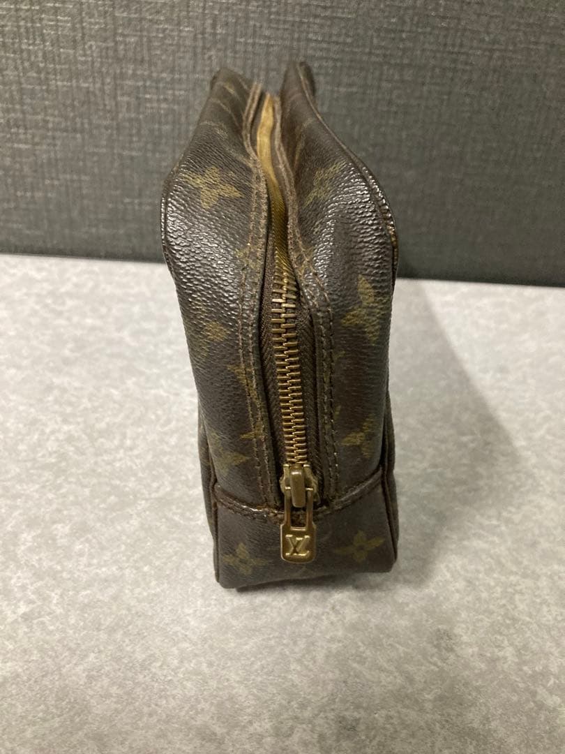 ルイヴィトン トゥルーストワレット28 ポーチ モノグラム