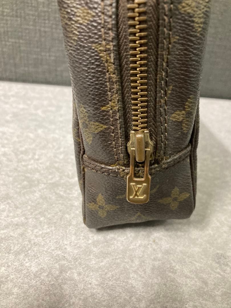 ルイヴィトン トゥルーストワレット28 ポーチ モノグラム