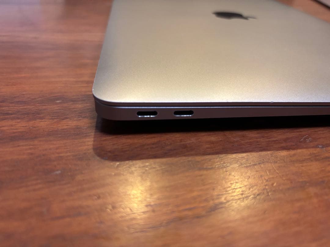 【美品】MacBook Air M1 /13インチ/メモリ 16GB/256GB