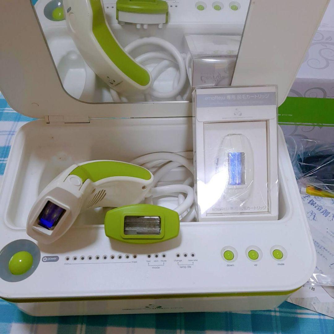 新品未使用含　脱毛カートリッジ＋フラッシュ脱毛機　美顔器イーモリジュ
