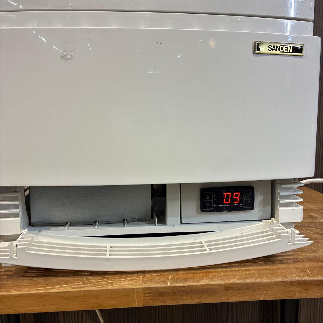 サンデン　冷蔵ショーケース　AG-C68P