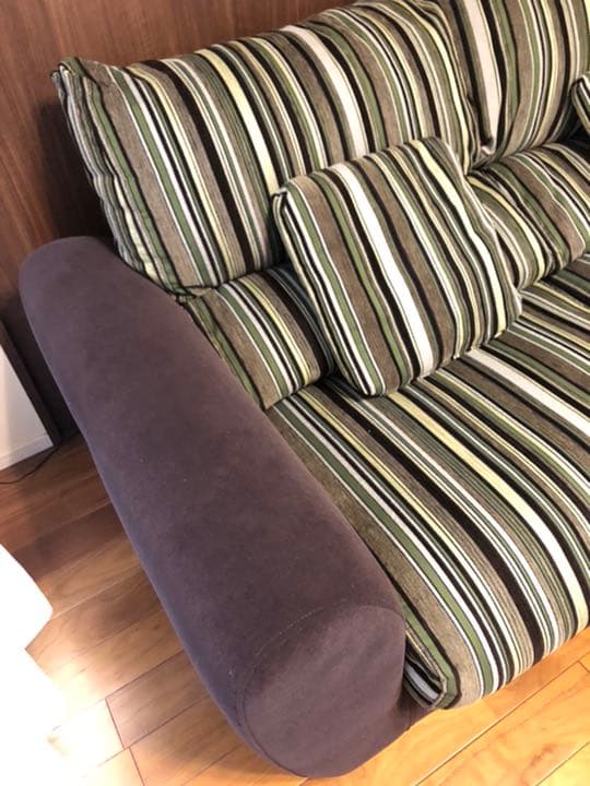 【ニトリ】3人用布張りスペイン製ソファ