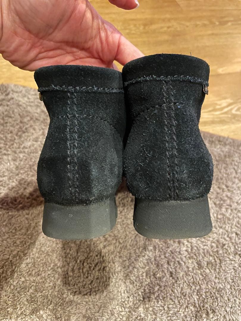 クラークス　ワラビーブーツゴアテックス （ブラックスエード）24センチ