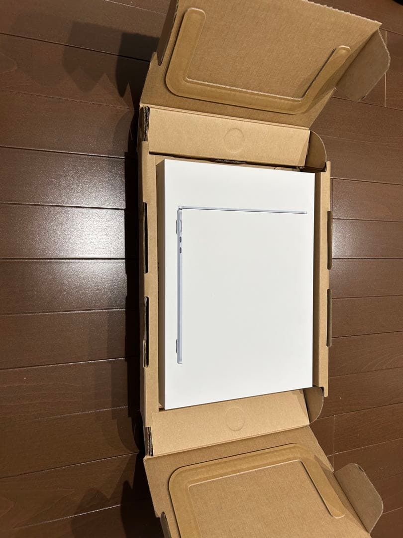 MacBook Air M4スカイブルー　256GB 13インチ