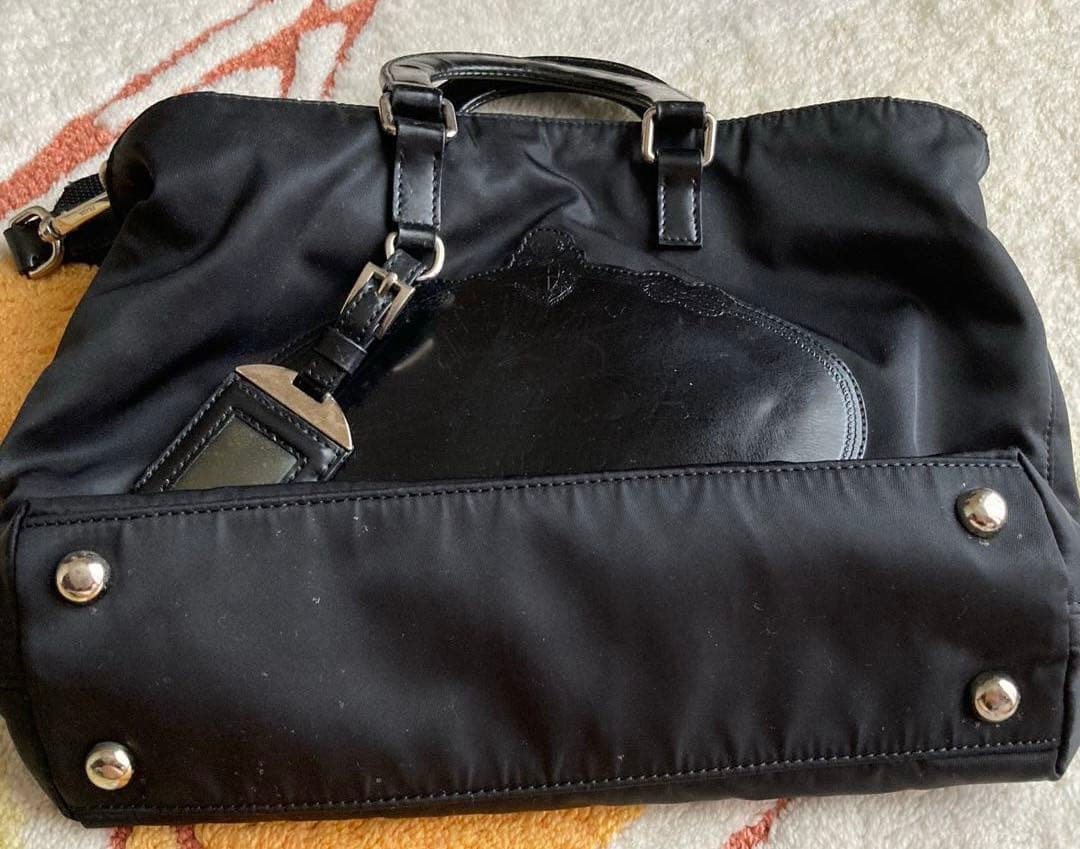 PRADA ブラックナイロン ショルダーバッグ