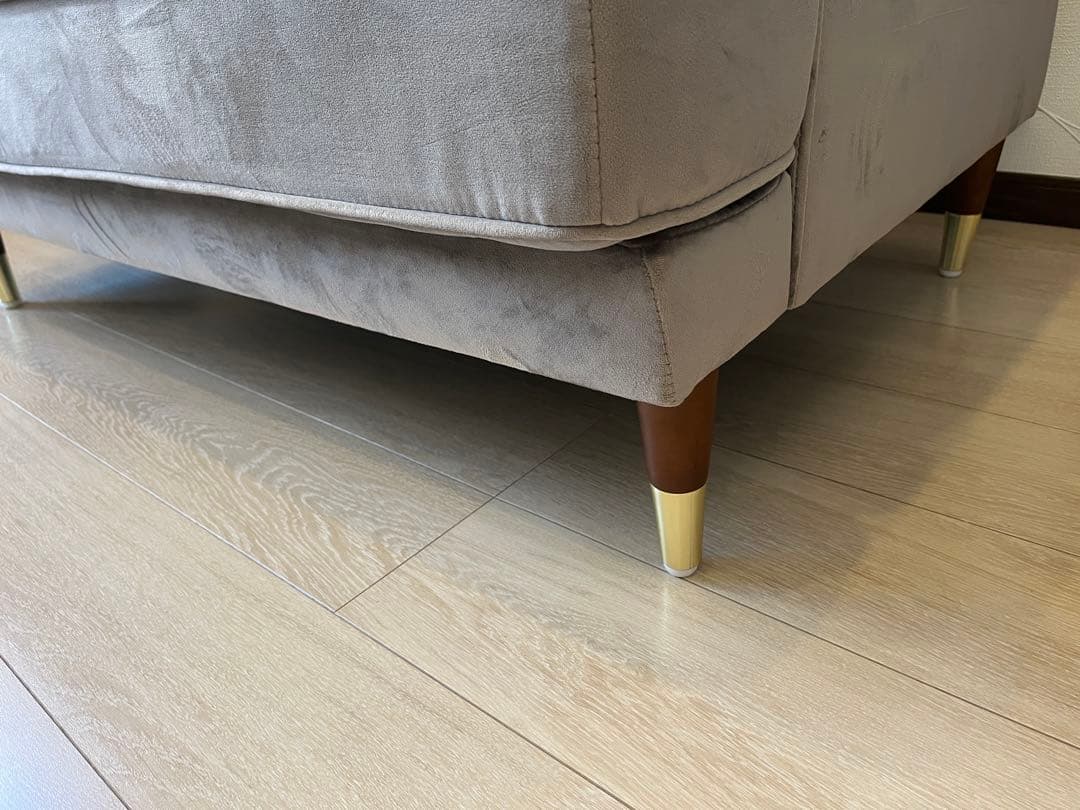 【LOWYA】2人掛けソファ 木脚 クッション ベルベット調 グレー