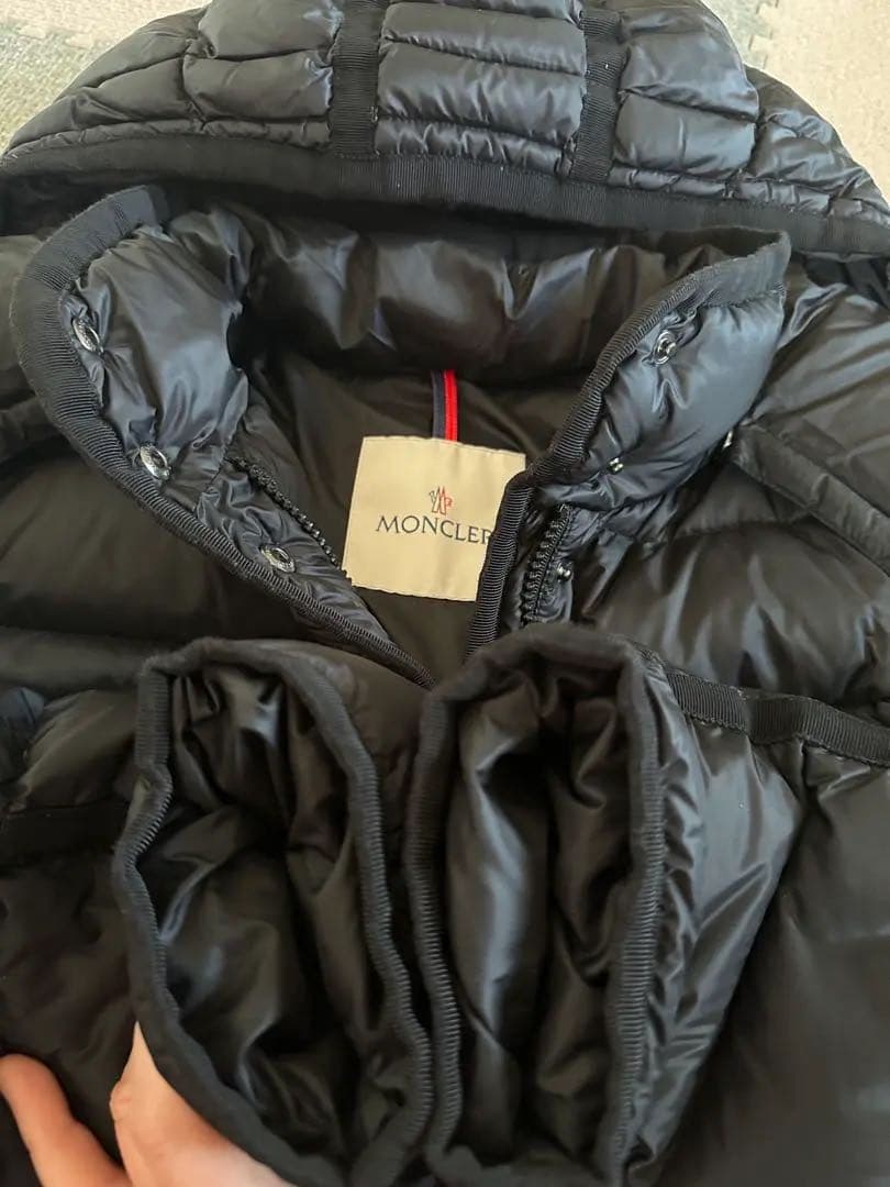 ★美品★MONCLER HERMINE ダウン黒　サイズ0