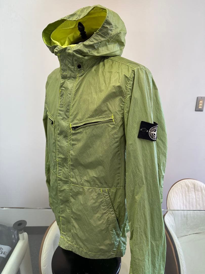 Stone  ストーンアイランド フード付きナイロンジャケット