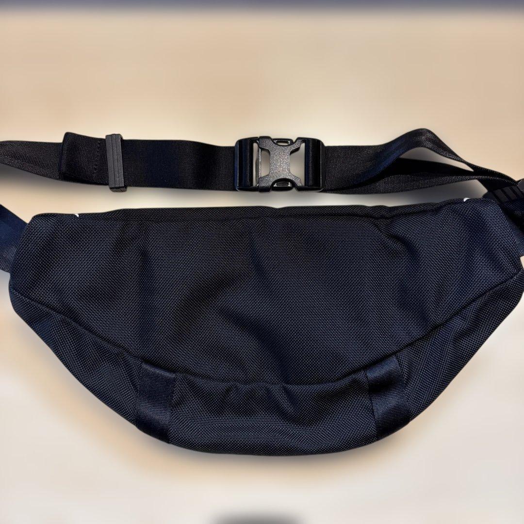 【レア】ブリストル×ニューエラ コラボ ボディバッグ ショルダーバッグ 星柄 黒