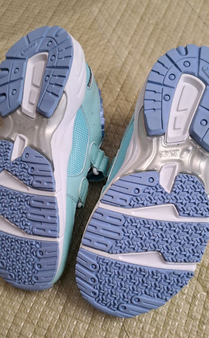 専用出品　新品　アシックス　19.0cm/21.0cm