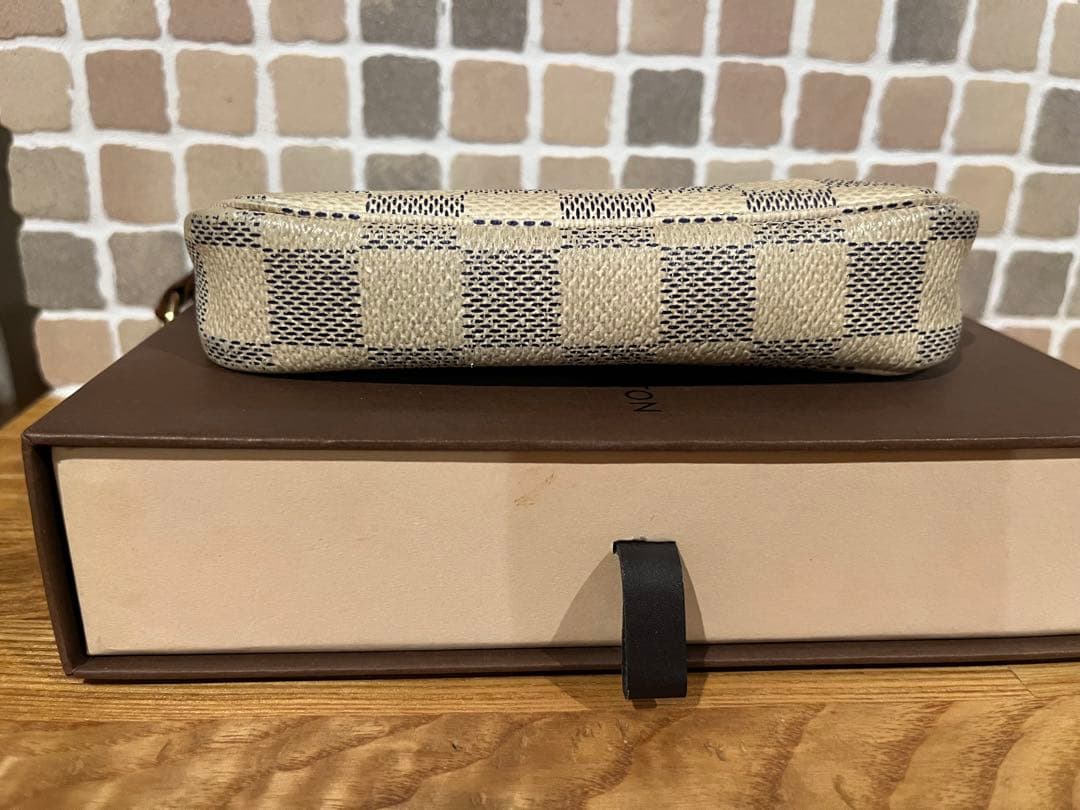 LOUIS VUITTON ミニ・ポシェット・アクセソワール