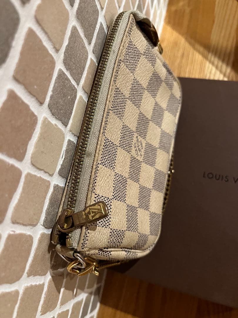 LOUIS VUITTON ミニ・ポシェット・アクセソワール
