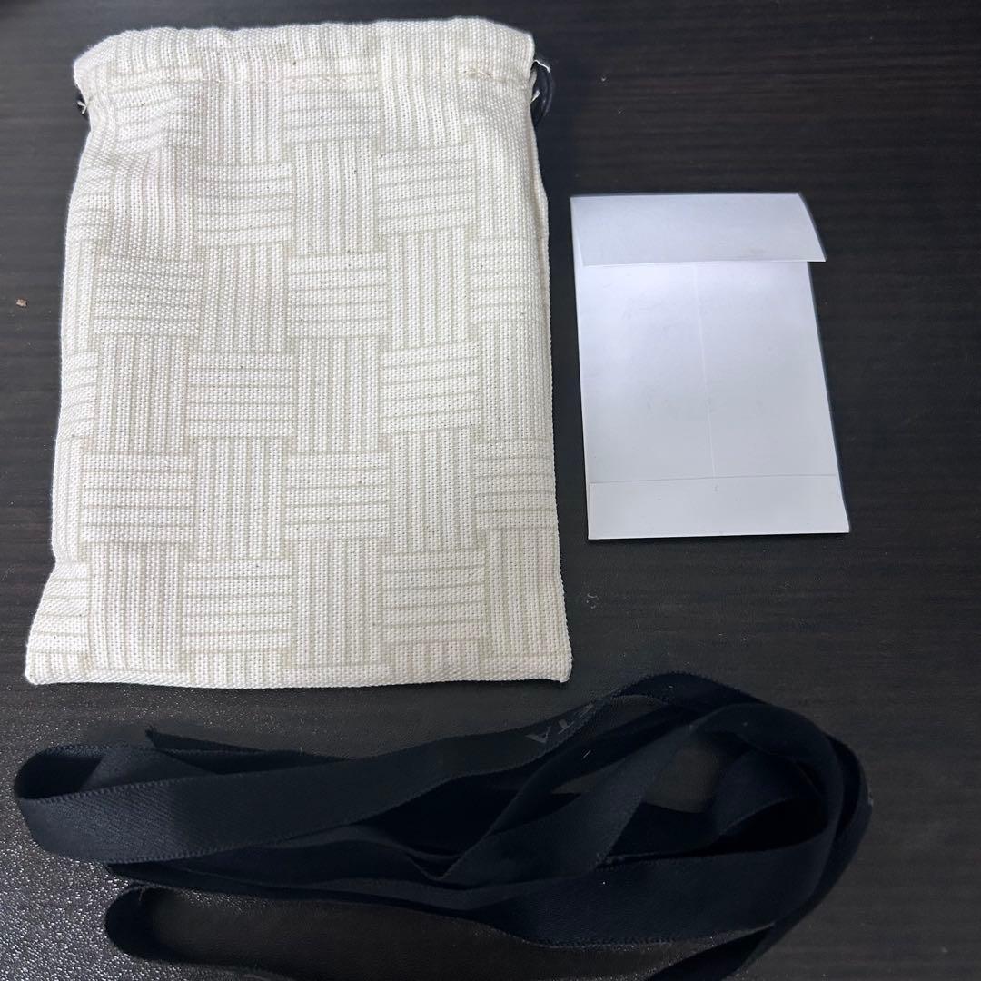 BOTTEGA VENETA 二つ折り財布　ケース付き ブラック