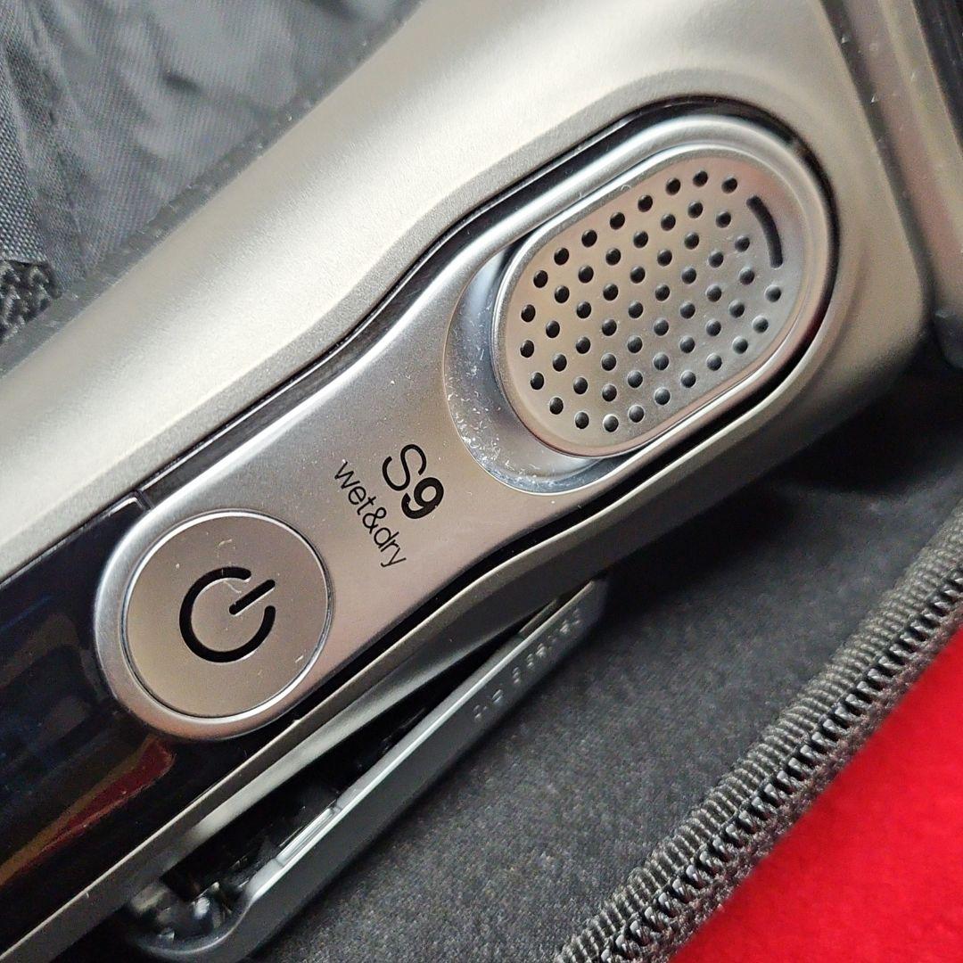 【美品】ブラウン シリーズ9 9384cc-v アルコール洗浄機+専用ケース付き