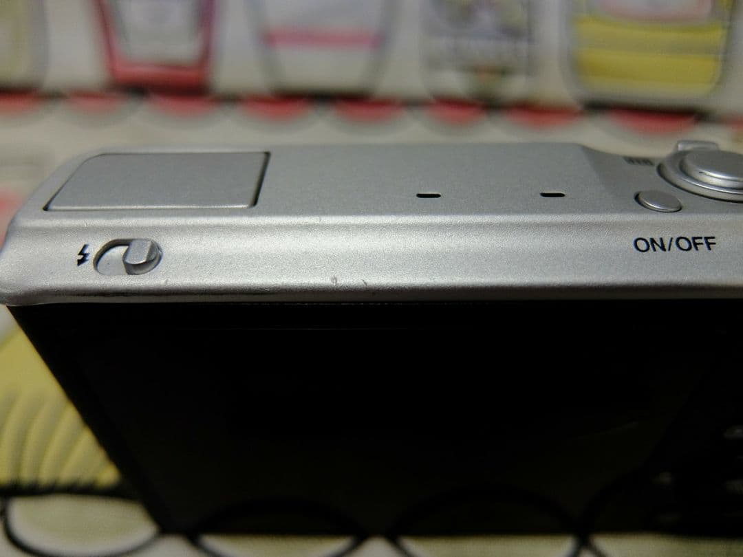 富士フイルム FUJIFILM XQ2 シルバー 中古品