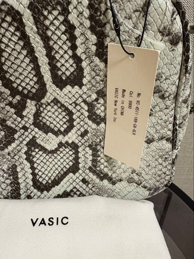 vasic バッグ　新品未使