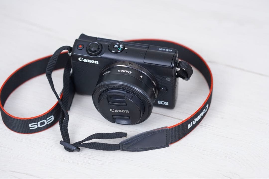 【初心者おすすめ】Canon EOS M100 ダブルレンズキット バッテリー付