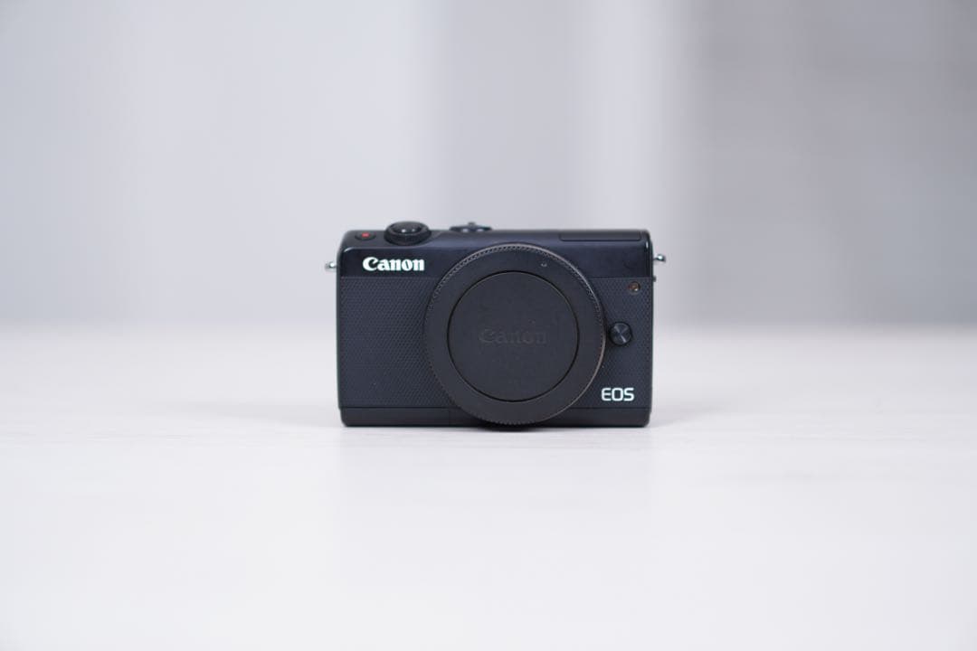 【初心者おすすめ】Canon EOS M100 ダブルレンズキット バッテリー付
