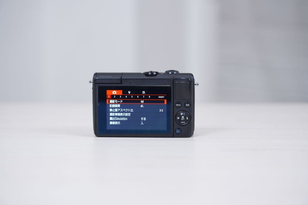 【初心者おすすめ】Canon EOS M100 ダブルレンズキット バッテリー付