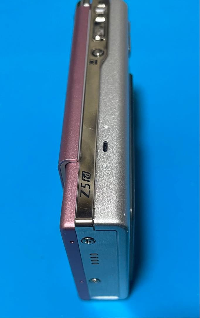 極美品オールドコンデジFUJIFiLM FINEPIX Z5 6.3メガピクセル