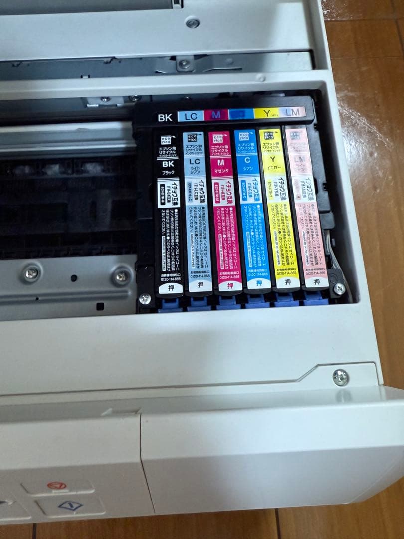 満*様 廃インク吸収パット限界交換状態EPSON 複合機 本体 ホワイト　EP7