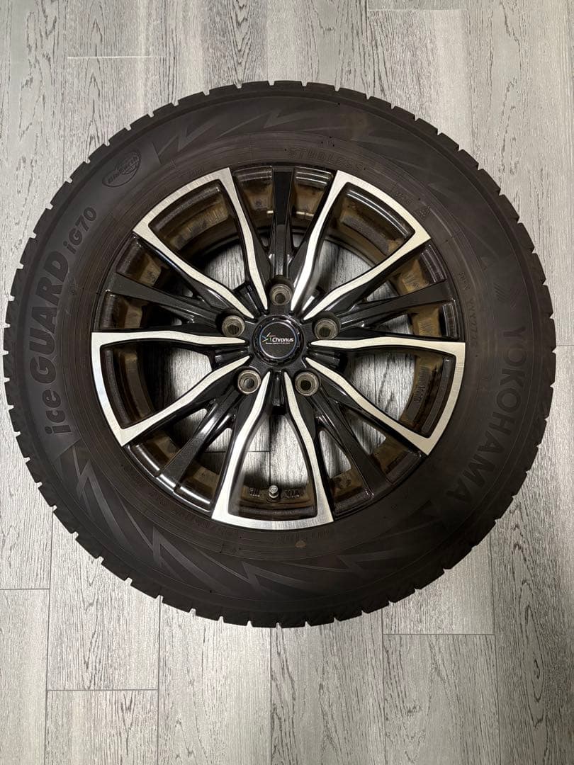 【値下げ中】ヨコハマ iceGUARD IG70 15インチタイヤホイールセット