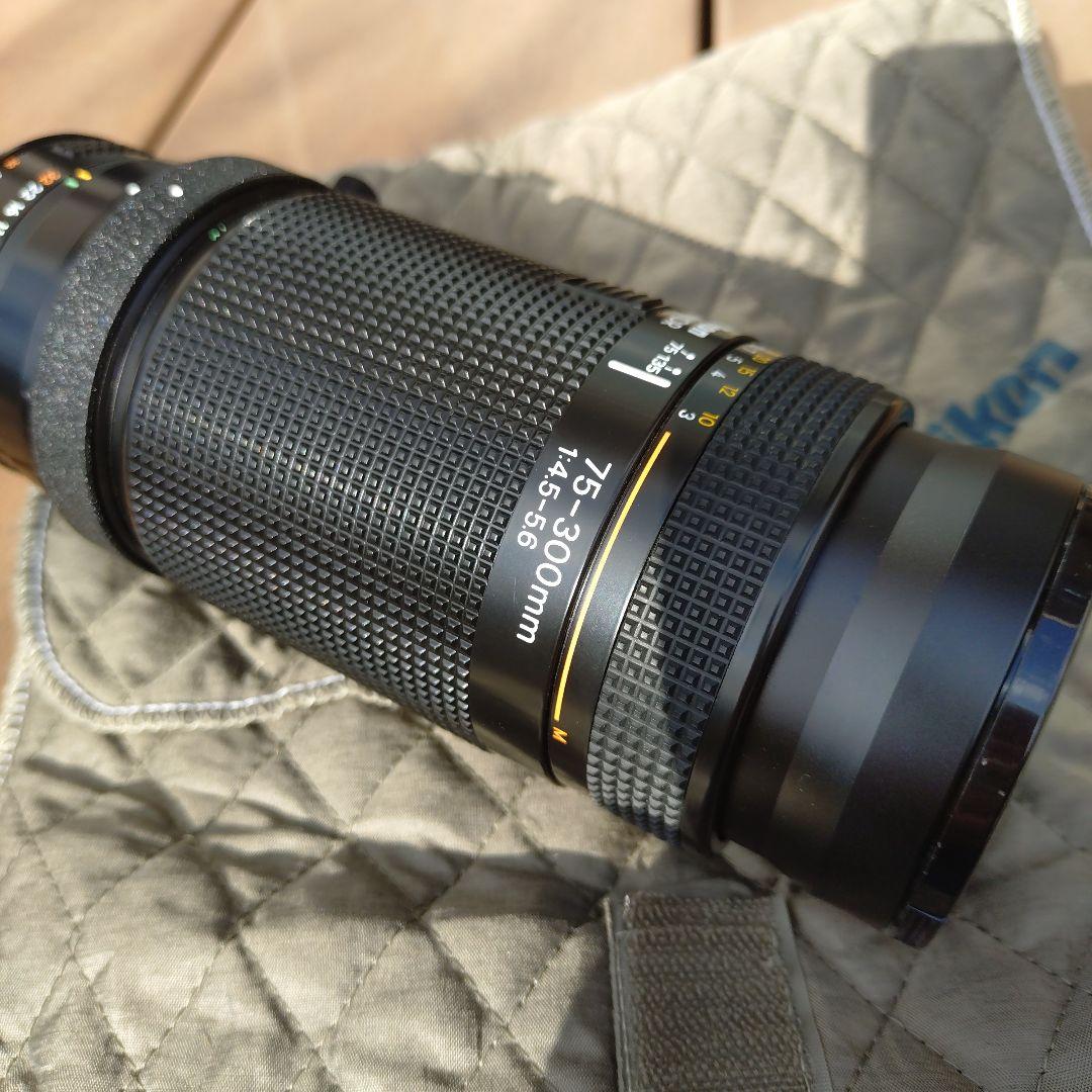 カメラ望遠レンズ