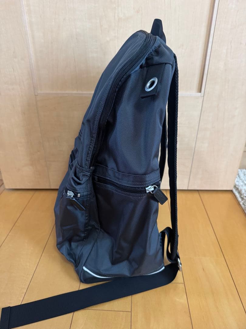 【新品未使用】marimekko バックパック Buddy ダークグレー