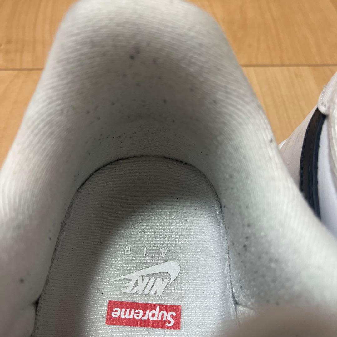 靴 Nike Air Force 1 Low Supreme