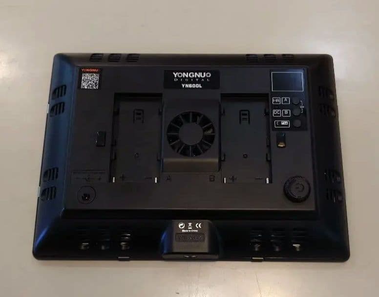 YONGNUO YN600L LEDライト 5500K 単色