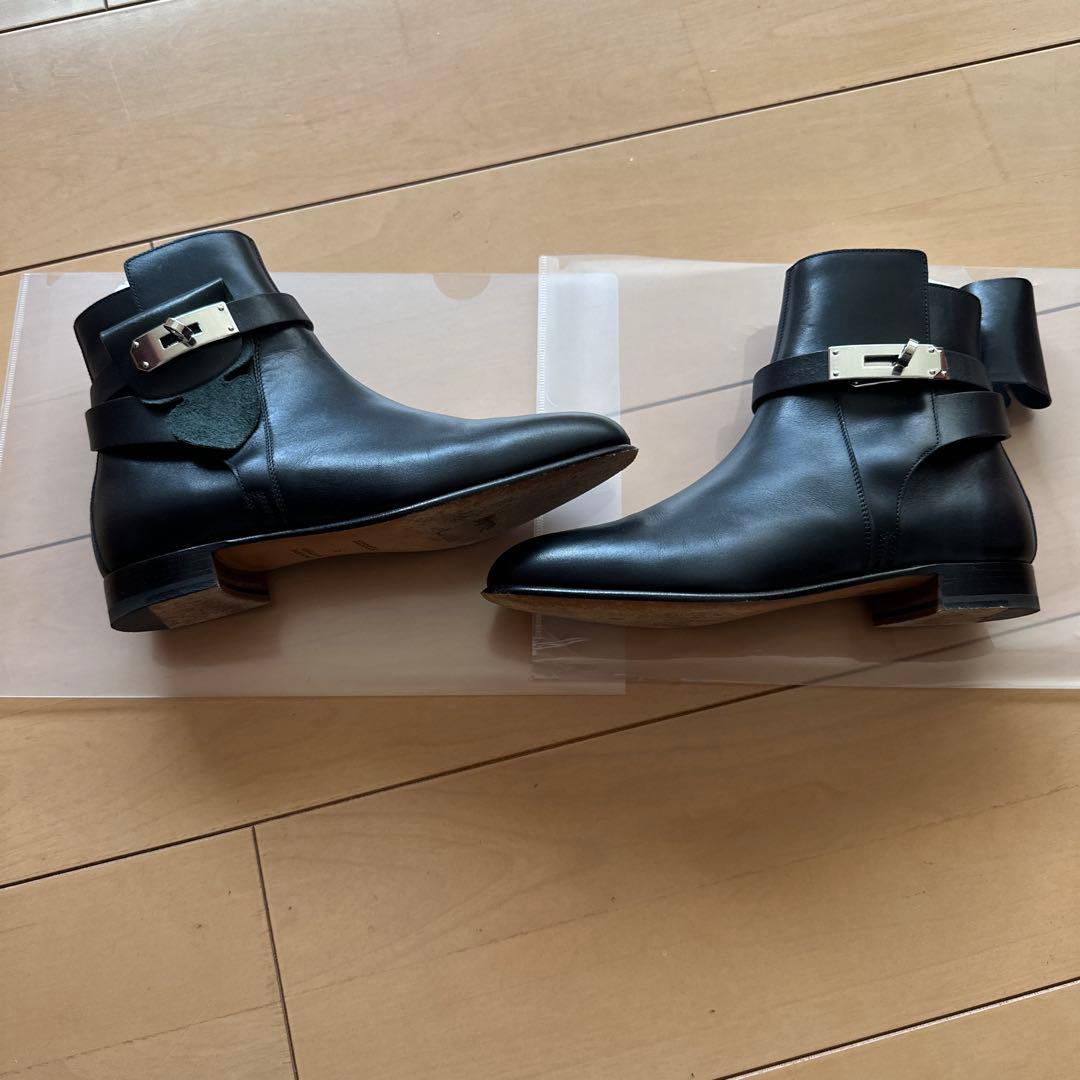 エルメスブラックレザーアンクルブーツ