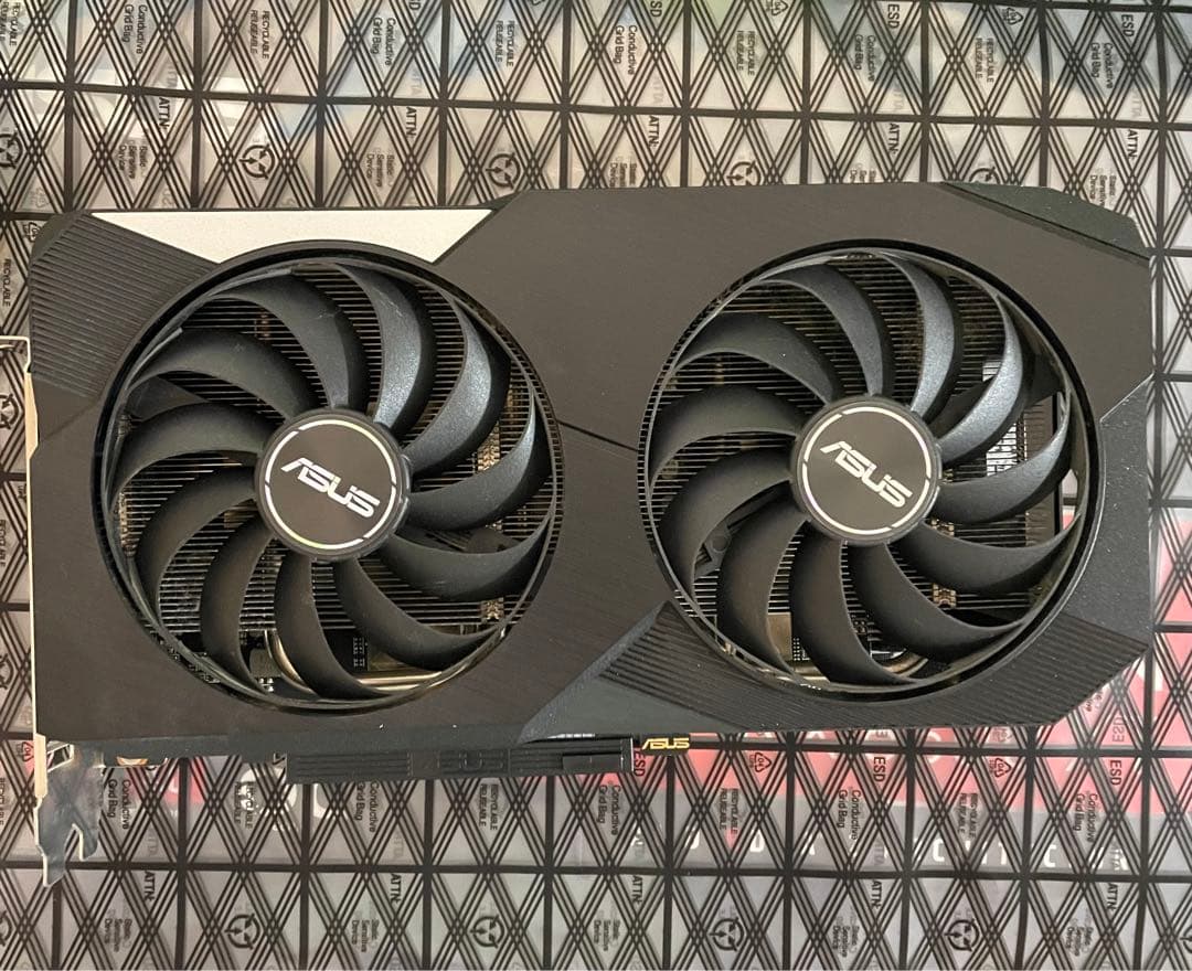 す*も様 ASUS Radeon RX 6600 XT 8GB OC