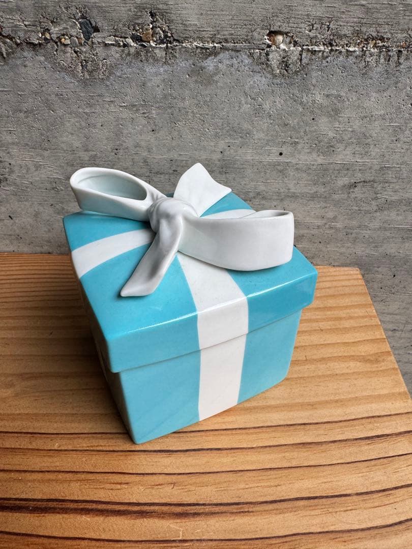 専用　ティファニー　　小物入れ　陶器