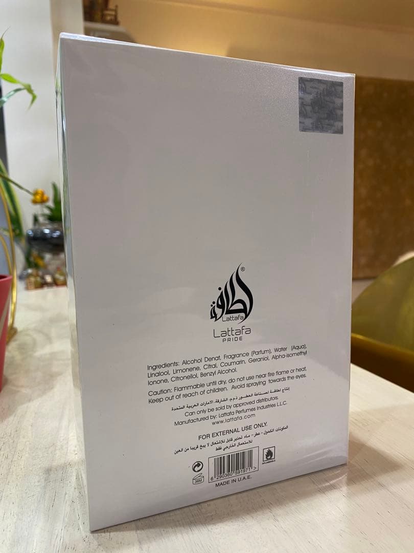 香水(男性用) Fragrance World Aether & Art of Arabia