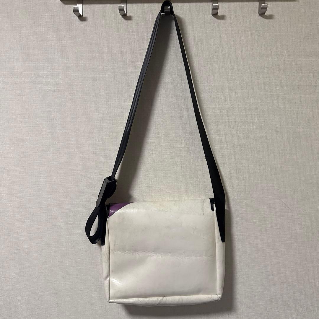 FREITAG メッセンジャーバッグ ホワイト/オレンジ/パープル