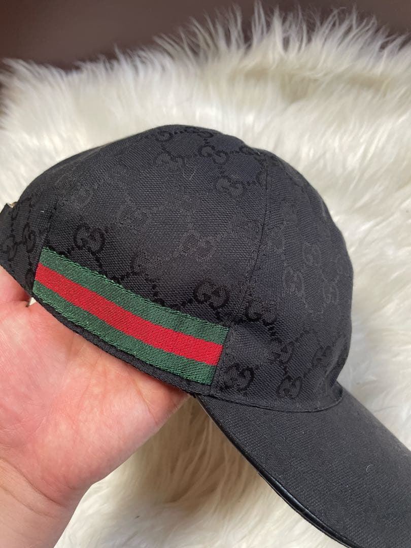 GUCCI ブラックGGパターンキャップ　XL